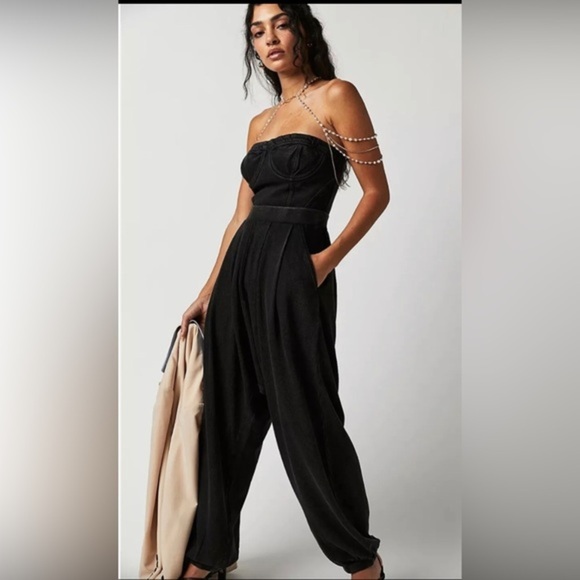 Free people washed black Zoey strapless One Piece jumpsuit romper size Small new - Picture 1 of 12
